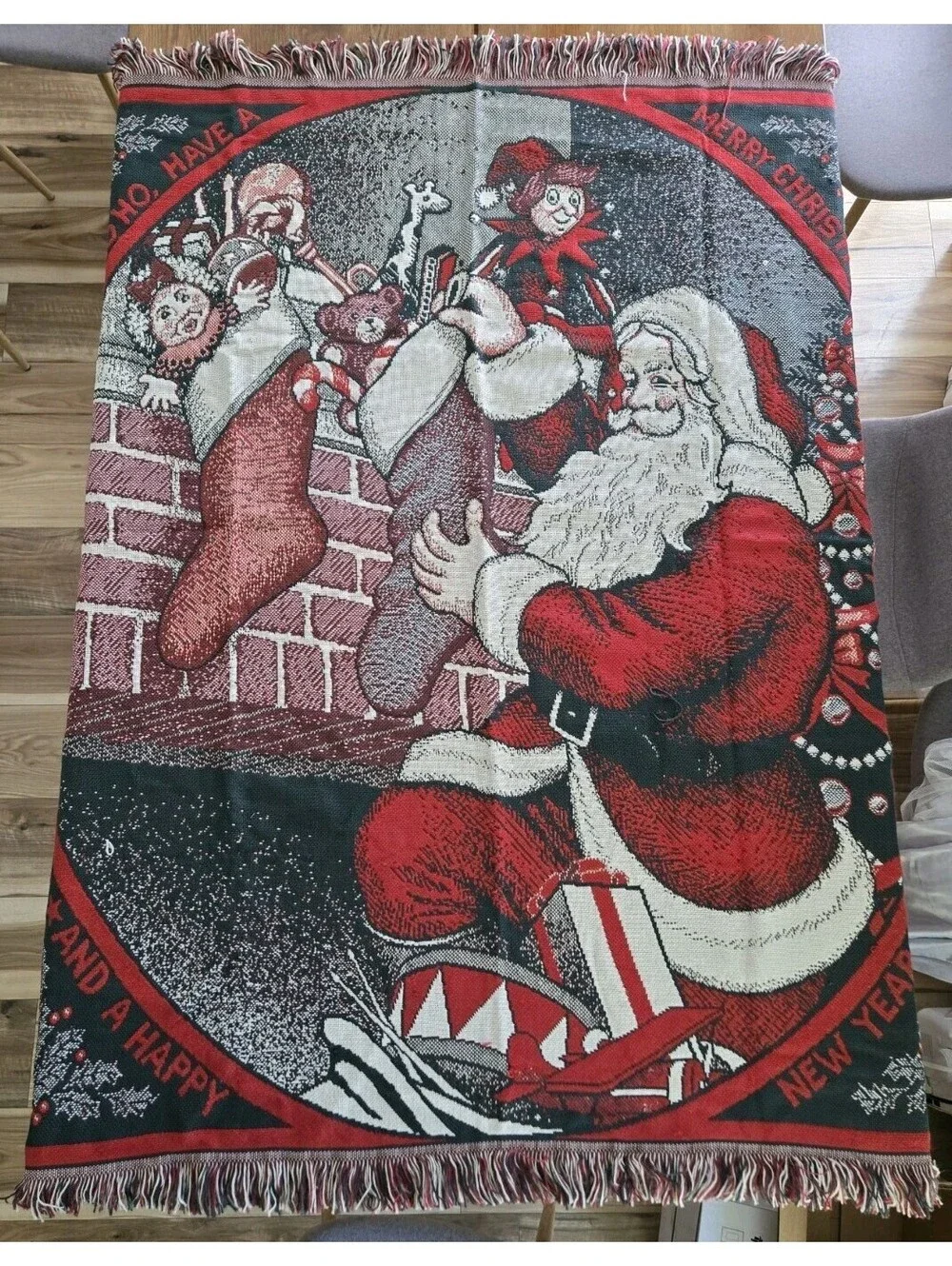 American Weavers Santa Christmas Tapestry/Throw
